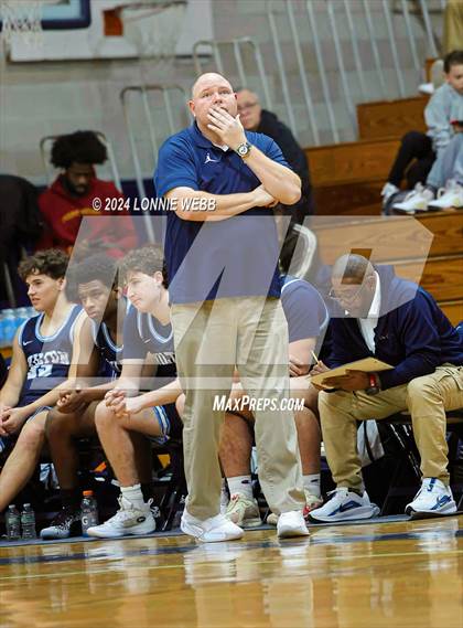 Thumbnail 2 in St. John The Baptist vs Wilton (New York Holiday Invitational) photogallery.