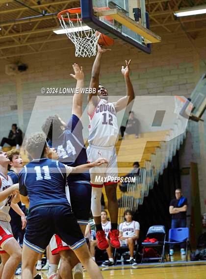 Thumbnail 2 in St. John The Baptist vs Wilton (New York Holiday Invitational) photogallery.