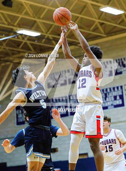 Thumbnail 3 in St. John The Baptist vs Wilton (New York Holiday Invitational) photogallery.