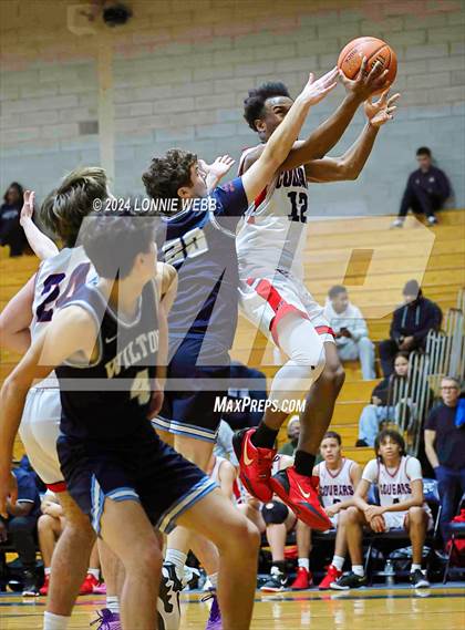 Thumbnail 1 in St. John The Baptist vs Wilton (New York Holiday Invitational) photogallery.