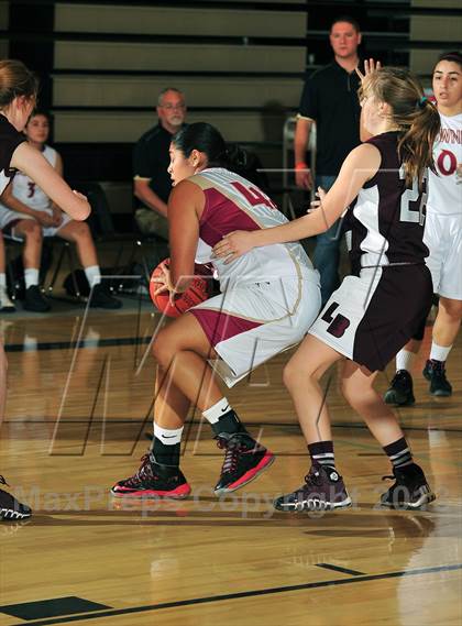 Thumbnail 2 in Downey vs. Laguna Beach (MaxPreps Holiday Classic) photogallery.