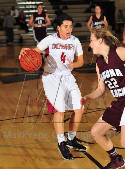 Thumbnail 1 in Downey vs. Laguna Beach (MaxPreps Holiday Classic) photogallery.