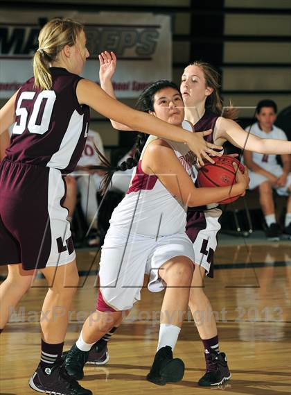 Thumbnail 3 in Downey vs. Laguna Beach (MaxPreps Holiday Classic) photogallery.