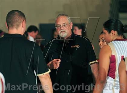 Thumbnail 2 in Downey vs. Laguna Beach (MaxPreps Holiday Classic) photogallery.