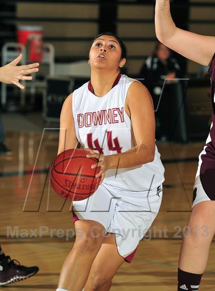 Thumbnail 1 in Downey vs. Laguna Beach (MaxPreps Holiday Classic) photogallery.