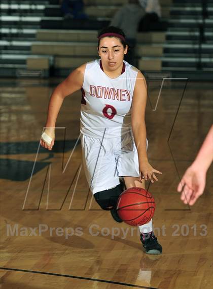 Thumbnail 2 in Downey vs. Laguna Beach (MaxPreps Holiday Classic) photogallery.