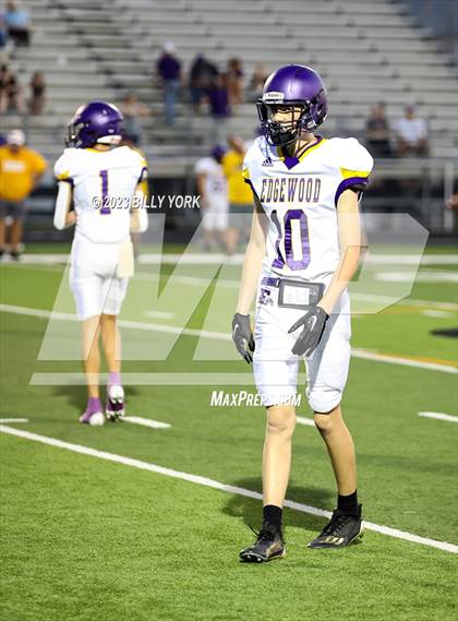 Thumbnail 1 in Grand Saline vs Edgewood photogallery.