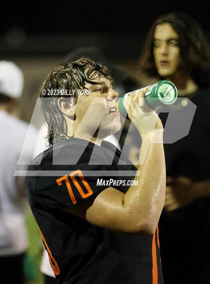 Thumbnail 2 in Grand Saline vs Edgewood photogallery.