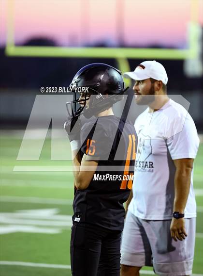Thumbnail 3 in Grand Saline vs Edgewood photogallery.