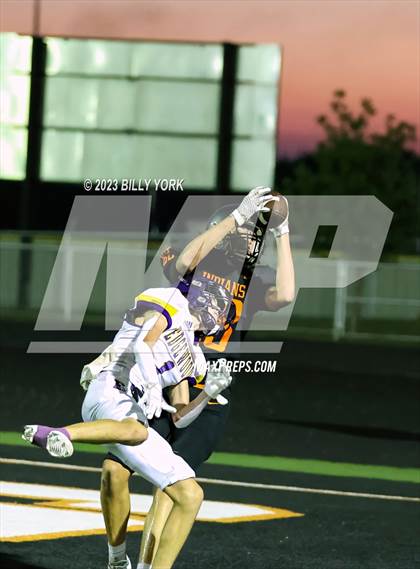 Thumbnail 3 in Grand Saline vs Edgewood photogallery.