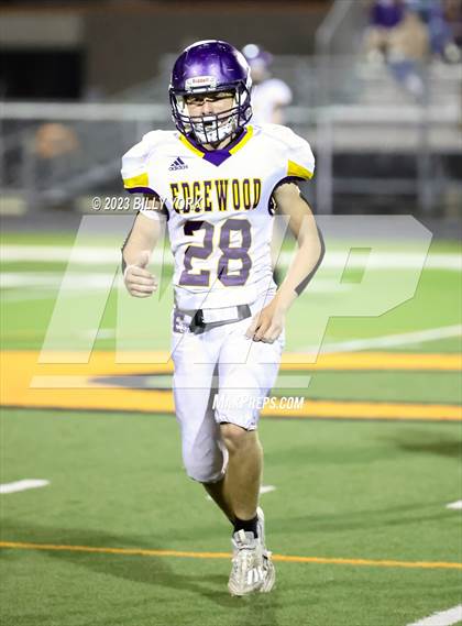 Thumbnail 2 in Grand Saline vs Edgewood photogallery.