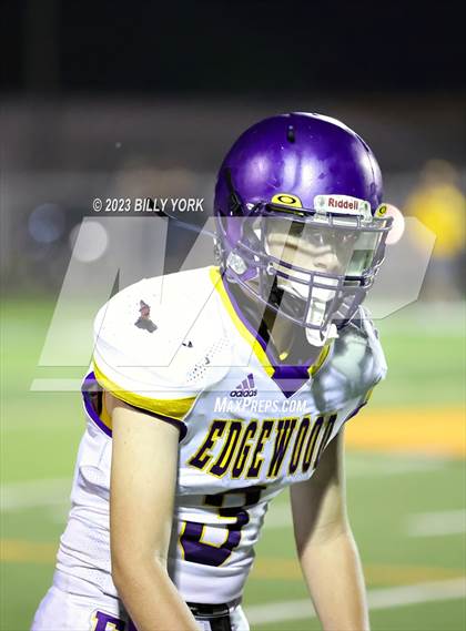 Thumbnail 1 in Grand Saline vs Edgewood photogallery.