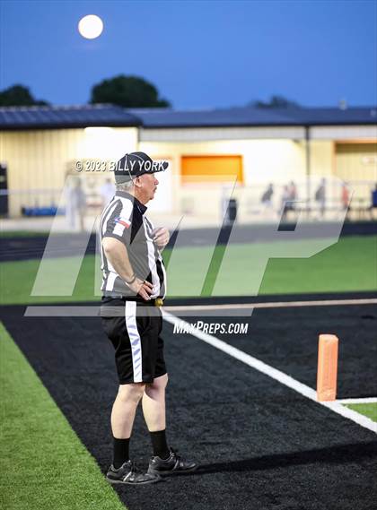 Thumbnail 1 in Grand Saline vs Edgewood photogallery.