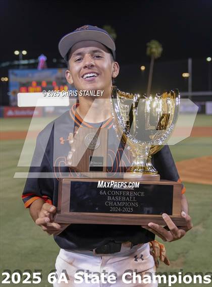 Thumbnail 1 in Casteel @ Corona del Sol (AIA 6A Final Awards) photogallery.