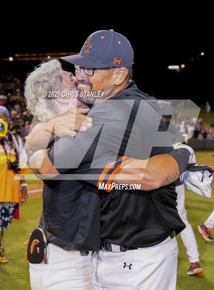 Thumbnail 3 in Casteel @ Corona del Sol (AIA 6A Final Awards) photogallery.