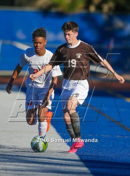 Thumbnail 2 in Crespi @ Chaminade photogallery.