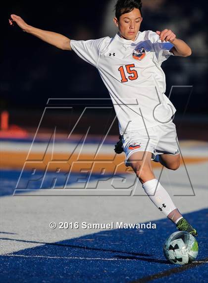 Thumbnail 2 in Crespi @ Chaminade photogallery.