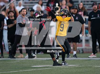Thumbnail 1 in Foothill @ Tustin photogallery.