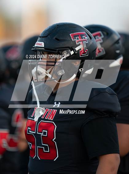 Thumbnail 1 in Foothill @ Tustin photogallery.