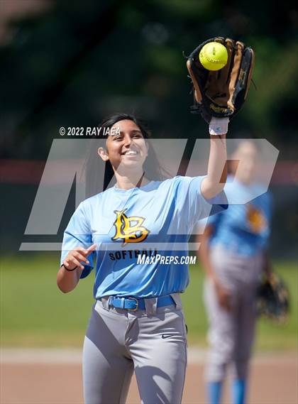 Thumbnail 1 in Burbank @ Laguna Creek photogallery.