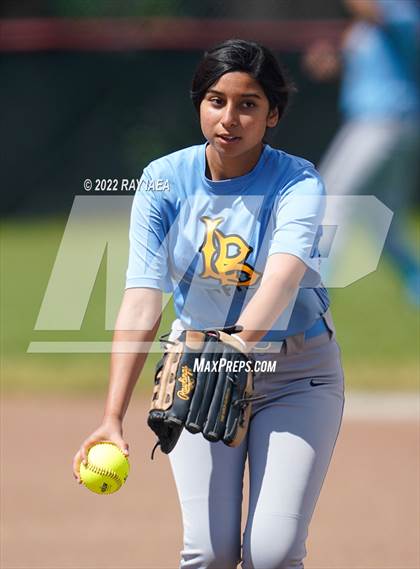 Thumbnail 2 in Burbank @ Laguna Creek photogallery.