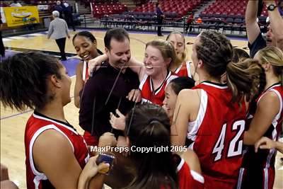 Thumbnail 3 in Troy vs. Archbishop Mitty (State D2 Final) #1 photogallery.