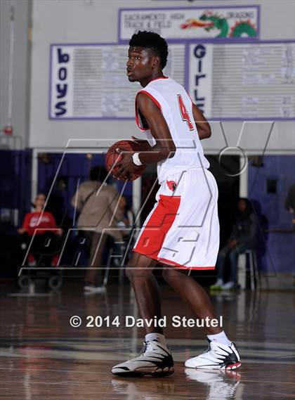 Thumbnail 3 in Christian Brothers vs. Lawndale (St. Hope Elite Classic) photogallery.