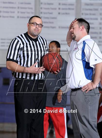 Thumbnail 3 in Christian Brothers vs. Lawndale (St. Hope Elite Classic) photogallery.