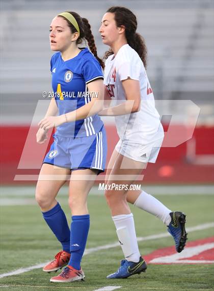 Thumbnail 2 in Benet Academy vs. Lyons photogallery.