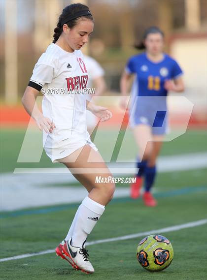 Thumbnail 1 in Benet Academy vs. Lyons photogallery.