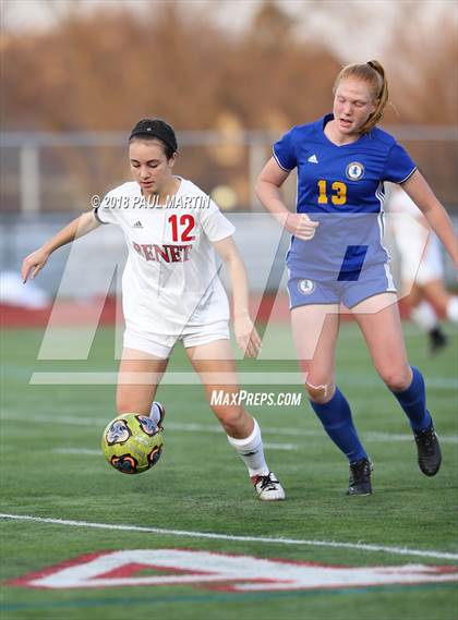 Thumbnail 3 in Benet Academy vs. Lyons photogallery.