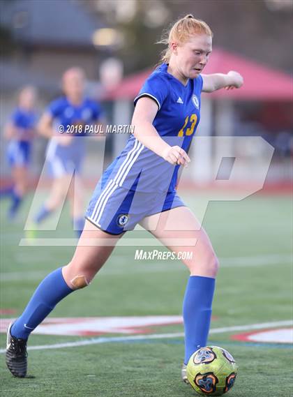 Thumbnail 3 in Benet Academy vs. Lyons photogallery.