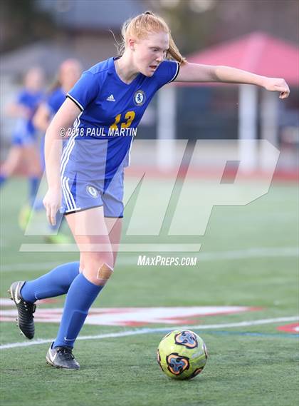 Thumbnail 2 in Benet Academy vs. Lyons photogallery.
