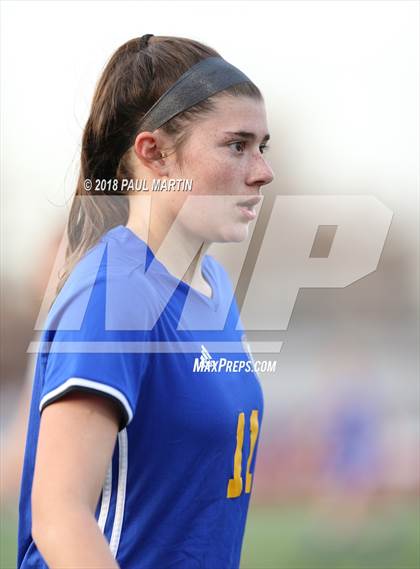 Thumbnail 1 in Benet Academy vs. Lyons photogallery.