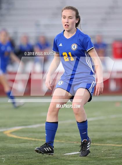 Thumbnail 2 in Benet Academy vs. Lyons photogallery.