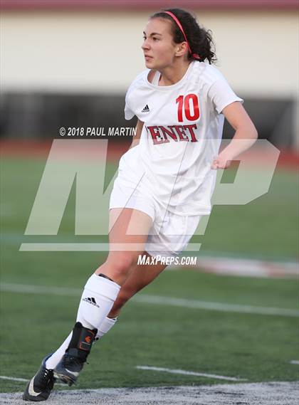 Thumbnail 3 in Benet Academy vs. Lyons photogallery.