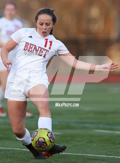 Thumbnail 2 in Benet Academy vs. Lyons photogallery.