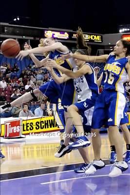 Thumbnail 3 in Sac. Waldorf vs Forest Lake Chr. (D5 Sec. Final)#2 photogallery.
