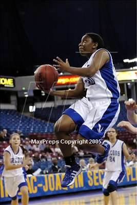 Thumbnail 3 in Sac. Waldorf vs Forest Lake Chr. (D5 Sec. Final)#2 photogallery.