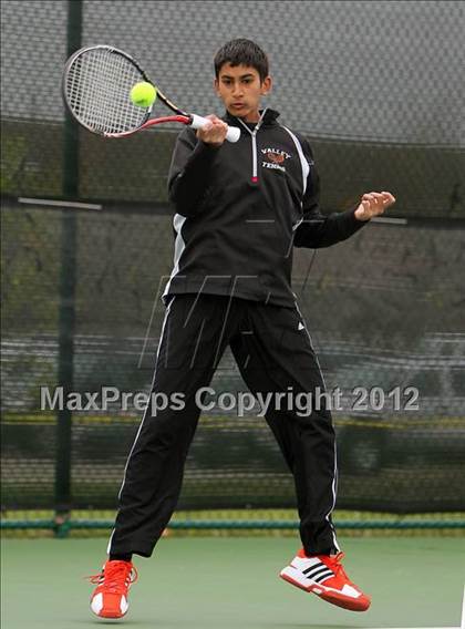 Thumbnail 2 in Dennis Hoefle Ankeny Invitational photogallery.
