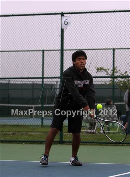 Thumbnail 1 in Dennis Hoefle Ankeny Invitational photogallery.