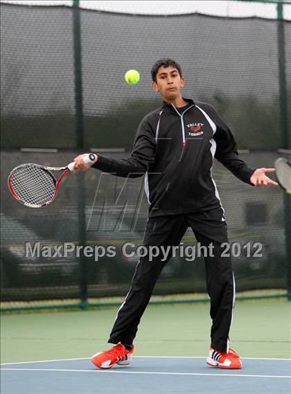 Thumbnail 2 in Dennis Hoefle Ankeny Invitational photogallery.