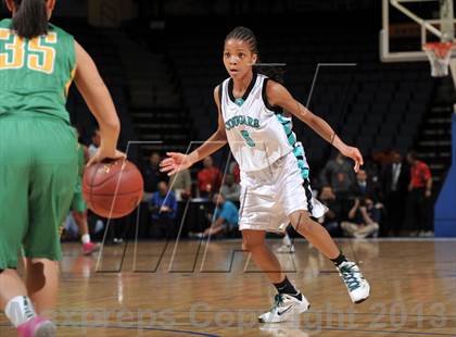 Thumbnail 3 in Long Beach Poly vs. Canyon Springs (CIF SoCal Regional D1 Final) photogallery.