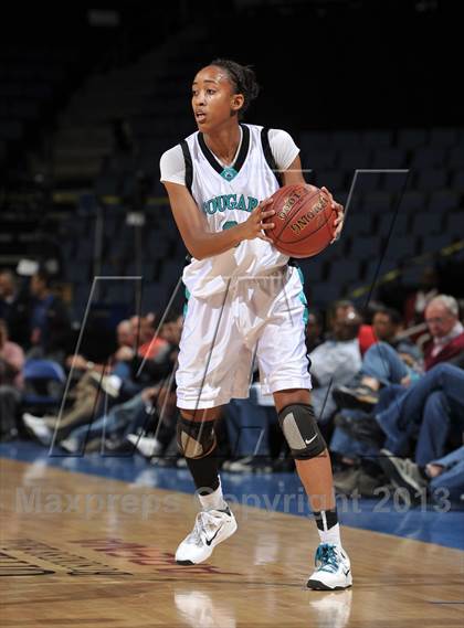 Thumbnail 2 in Long Beach Poly vs. Canyon Springs (CIF SoCal Regional D1 Final) photogallery.