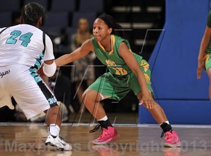 Thumbnail 1 in Long Beach Poly vs. Canyon Springs (CIF SoCal Regional D1 Final) photogallery.