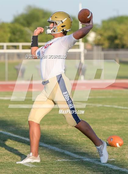 Thumbnail 3 in Desert Vista @ Perry photogallery.