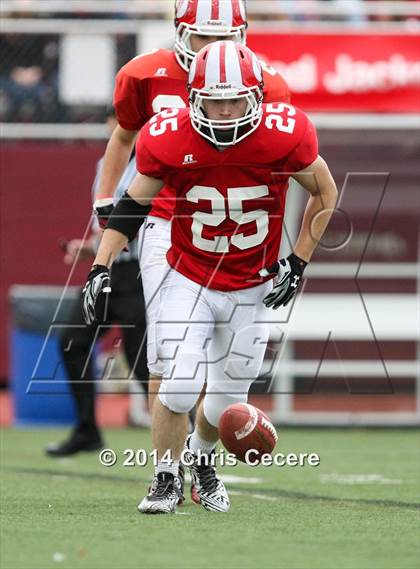 Thumbnail 3 in Geneseo vs. Red Jacket (Section 5 Class D Semifinal) photogallery.