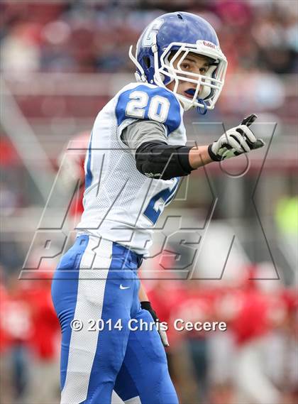 Thumbnail 2 in Geneseo vs. Red Jacket (Section 5 Class D Semifinal) photogallery.