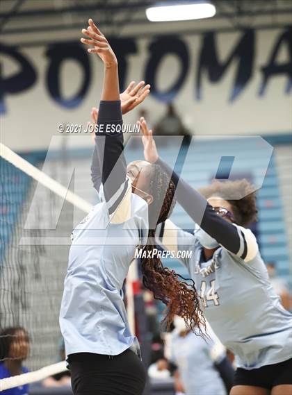 Thumbnail 2 in Potomac vs Forest Park photogallery.
