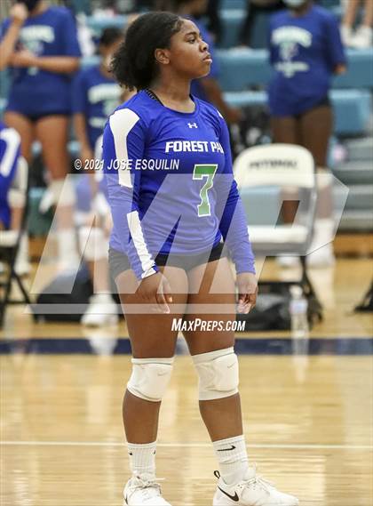 Thumbnail 3 in Potomac vs Forest Park photogallery.